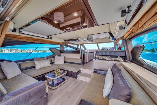 Azimut 64 Flybridge image