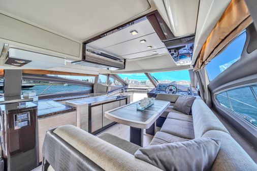 Azimut 64 Flybridge image