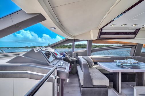 Azimut 64 Flybridge image