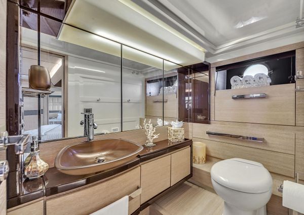 Azimut 64 Flybridge image