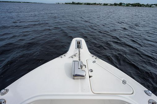 Pursuit 2870 Center Console image