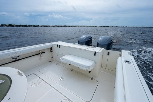 Pursuit 2870 Center Console image