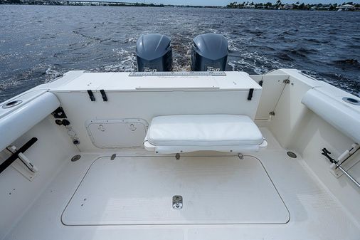 Pursuit 2870 Center Console image