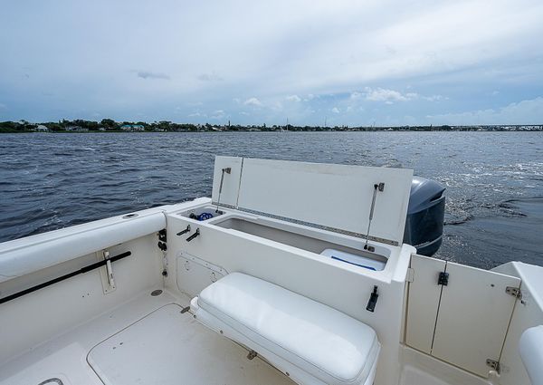 Pursuit 2870 Center Console image