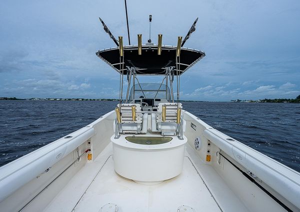 Pursuit 2870 Center Console image