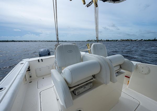 Pursuit 2870 Center Console image