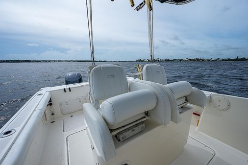 Pursuit 2870 Center Console image