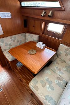 President 43-DOUBLE-CABIN image