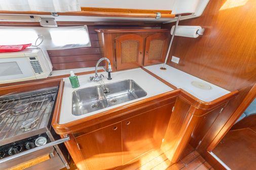 Beneteau 461 image