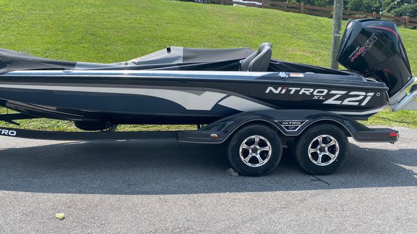 NITRO Z21 XL - 2024 Bass Boat