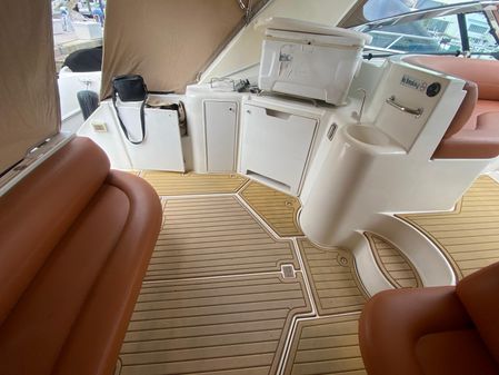 Cruisers Yachts 370 Express image