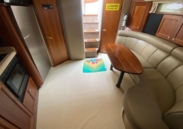 Cruisers Yachts 370 Express image