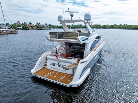 Azimut 53 Fly image