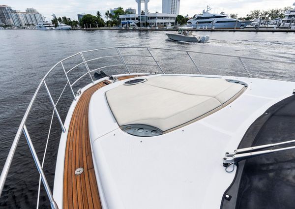 Azimut 53 Fly image