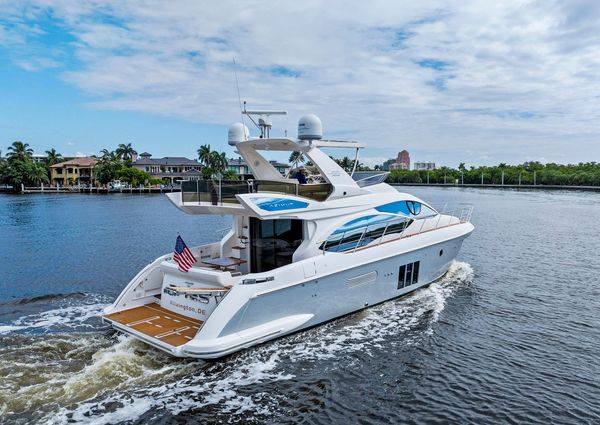 Azimut 53 Fly image