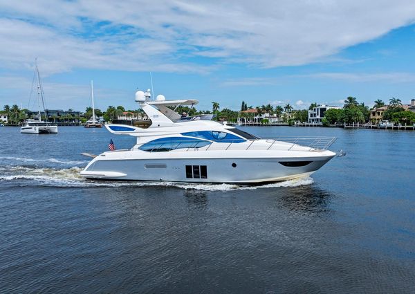 Azimut 53 Fly image