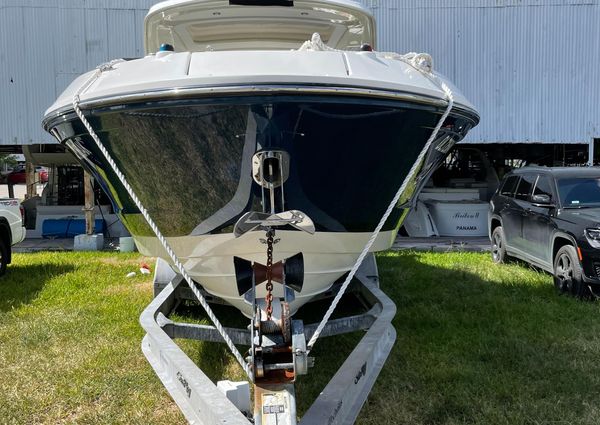 Sea Ray 350 SLX image