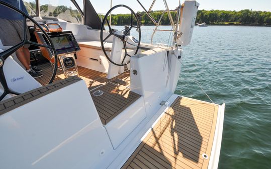 Hanse 348 image