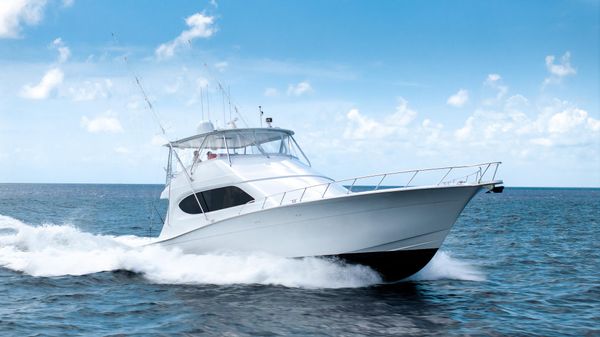 Hatteras GT70 image