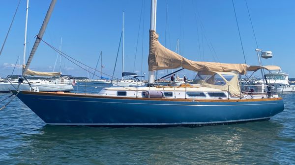 Little Harbor 38