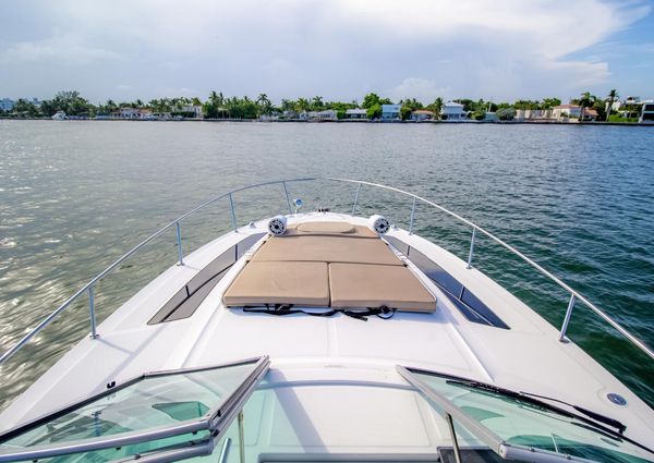 Sea-ray 350-SUNDANCER image