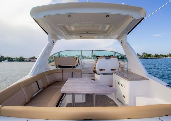 Sea-ray 350-SUNDANCER image