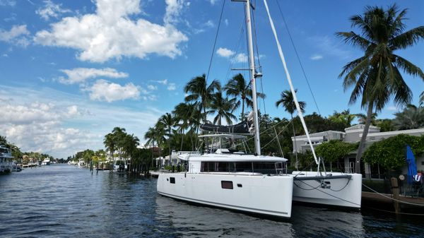 Lagoon 450 F