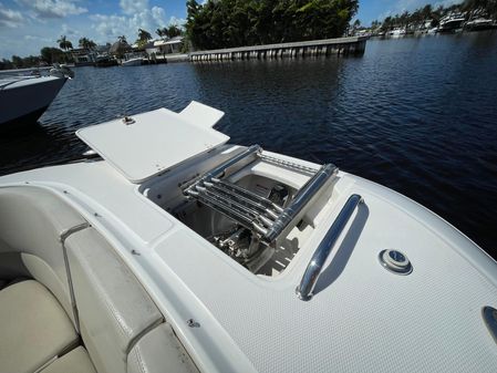 Boston Whaler 320 Vantage image