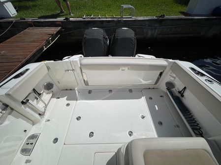 Boston Whaler 320 Vantage image