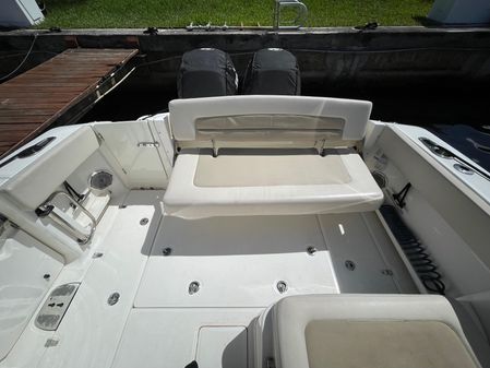 Boston Whaler 320 Vantage image