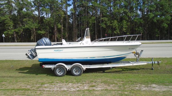 Pursuit 2150 Pursuit