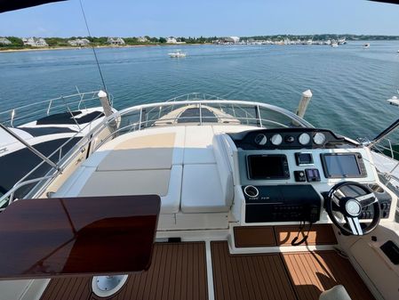 Sea Ray 510 Fly image