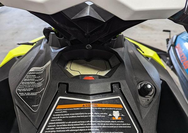 Sea-doo SPARK-2UP image