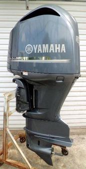 Yamaha V8 F350hp 30