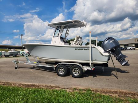 Sportsman Open 212 Center Console image