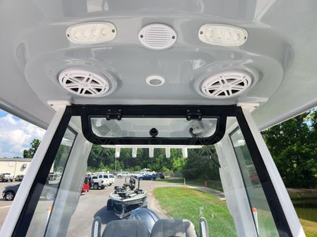 Sportsman Open 212 Center Console image