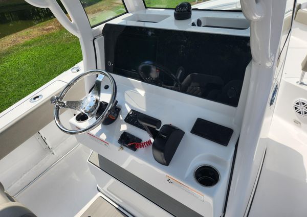 Sportsman Open 212 Center Console image