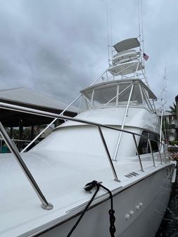 Hatteras 60 Convertible image