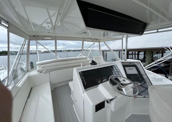 Hatteras 60 Convertible image