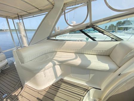 Cruisers Yachts 4270 Express image