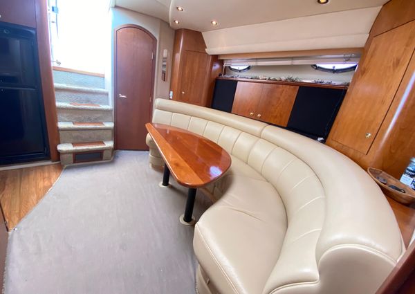 Cruisers Yachts 4270 Express image