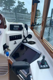 Hunt Yachts Harrier 25 image