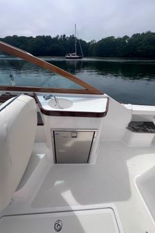 Hunt Yachts Harrier 25 image