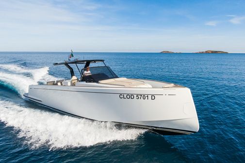 Pardo Yachts Pardo 43 image