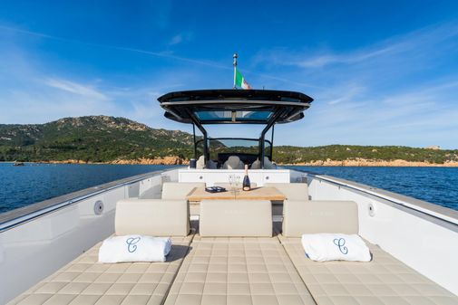 Pardo Yachts Pardo 43 image