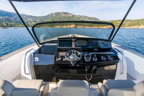 Pardo Yachts Pardo 43 image