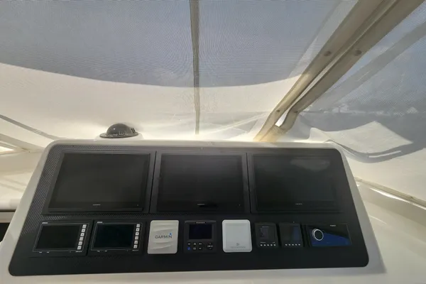 Viking 48-SPORT-TOWER image