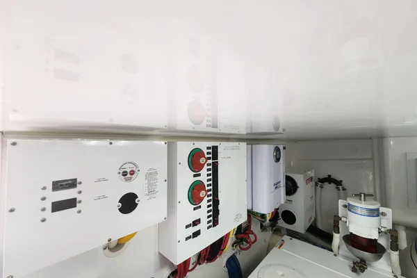 Viking 48-SPORT-TOWER image