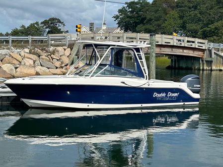 Robalo R247 Dual Console image