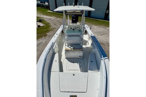 Everglades 223 Center Console image